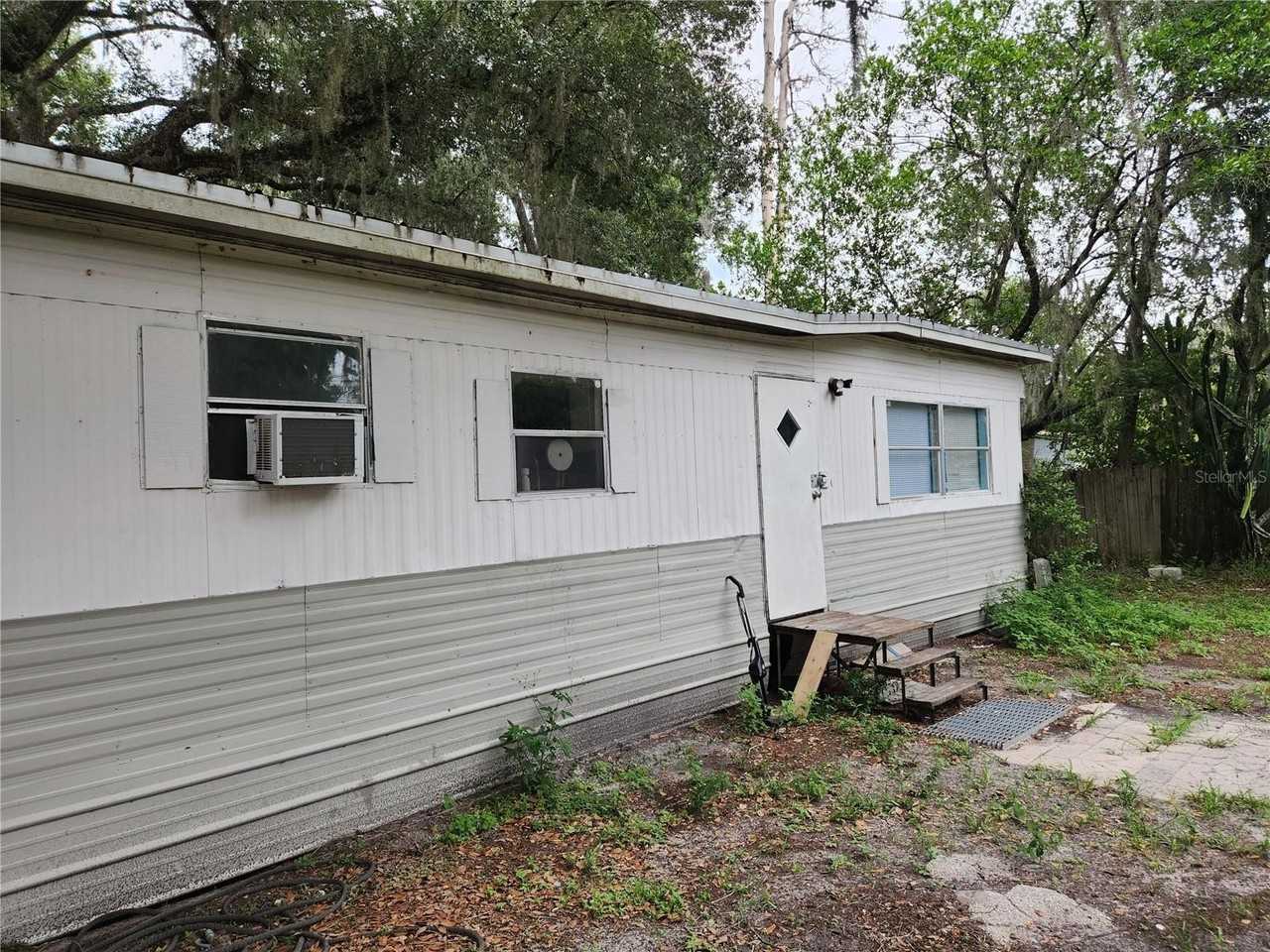 24815 Audrey Rd - Photo 3 of 25