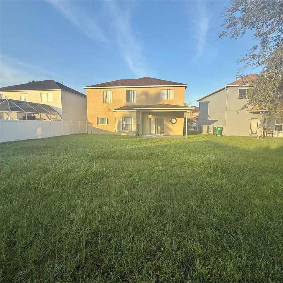 4978 Trinidad Dr - Photo 4 of 33