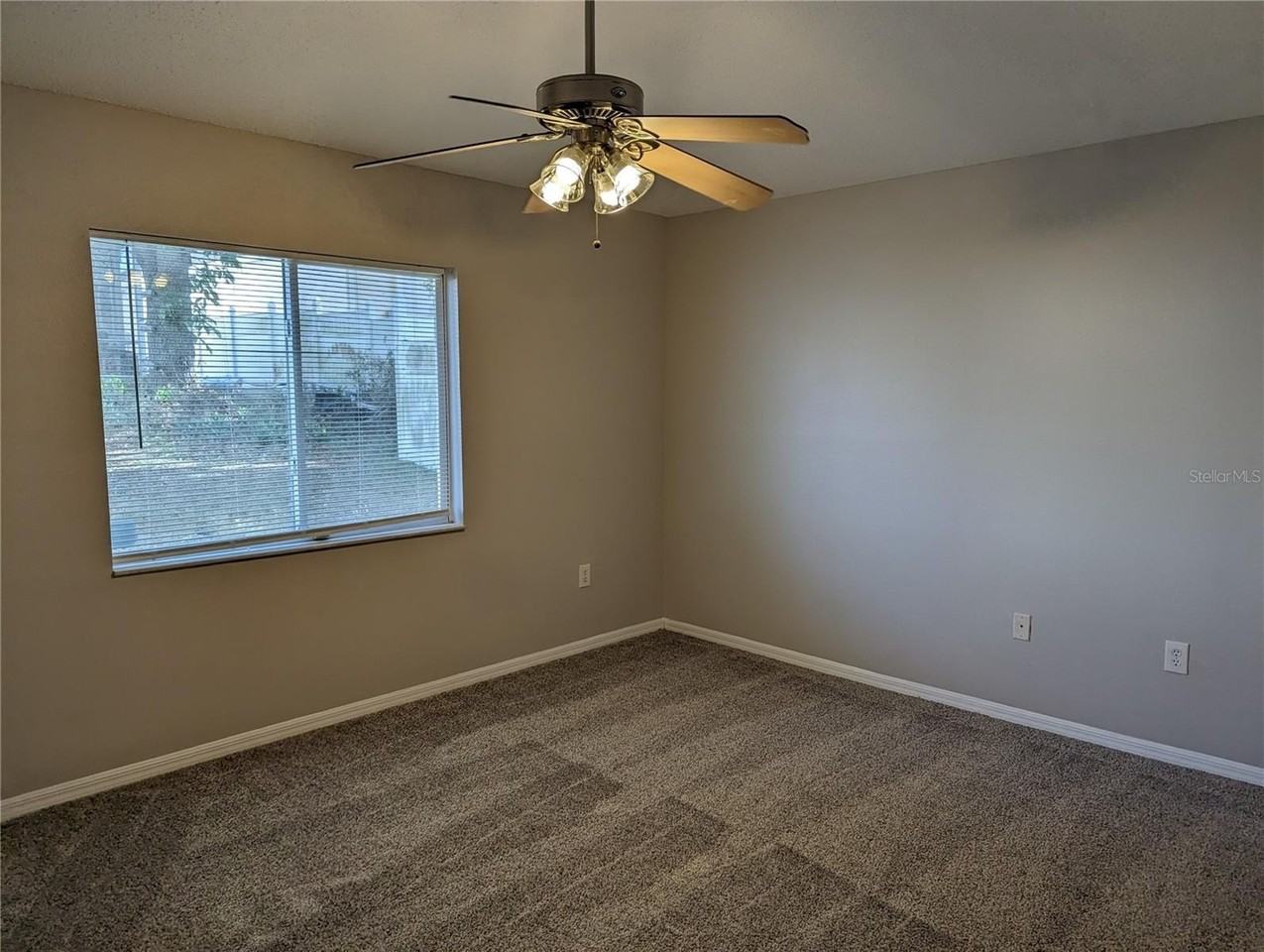 3120 Summer House Dr - Photo 7 of 13