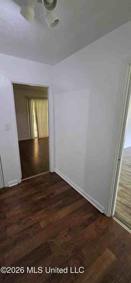 3111 Revere St - Photo 2 of 24