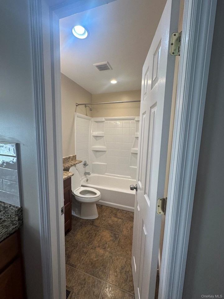 29 Fort Putnam St #1 - Photo 4 of 10
