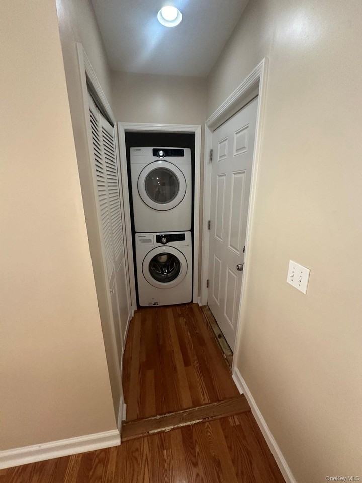 29 Fort Putnam St #1 - Photo 7 of 10