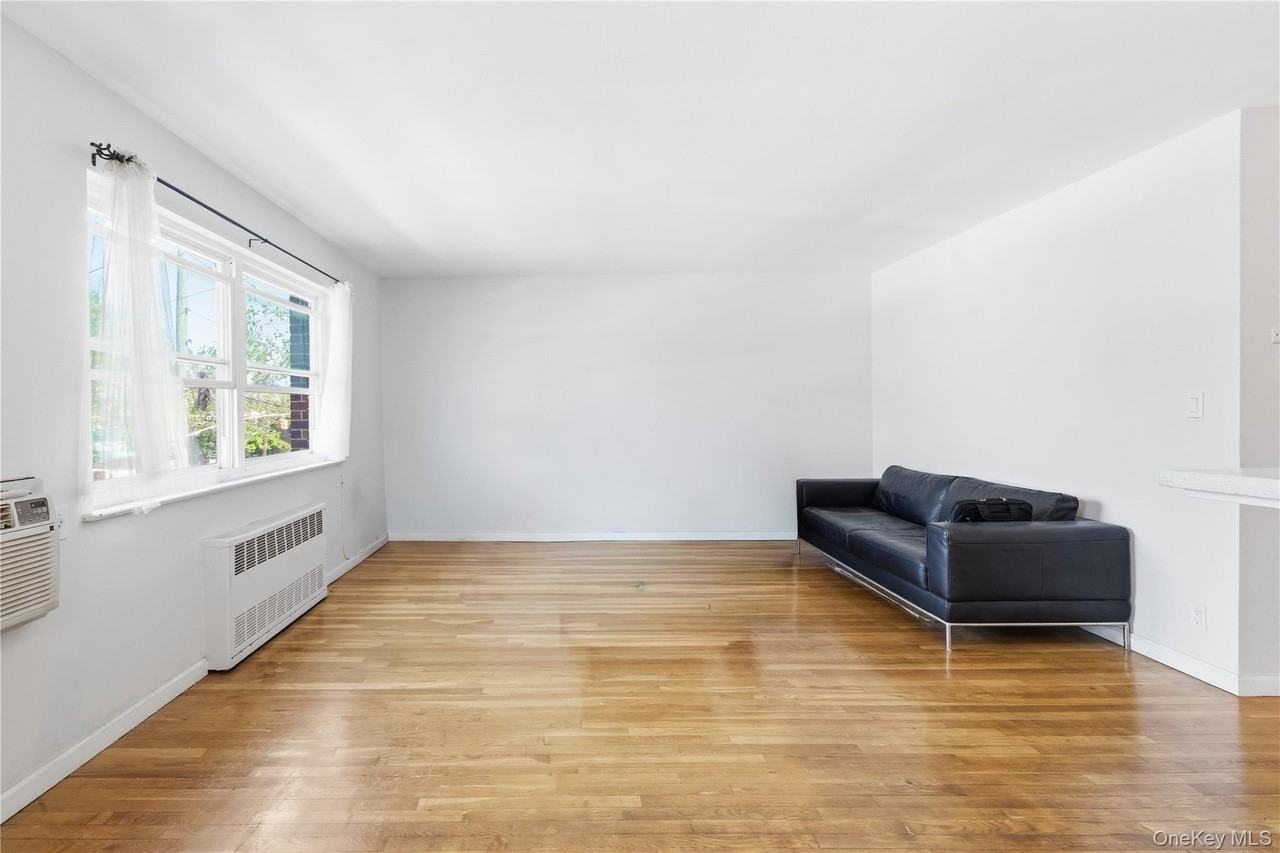 5917 Kissena Blvd #2FL - Photo 2 of 22
