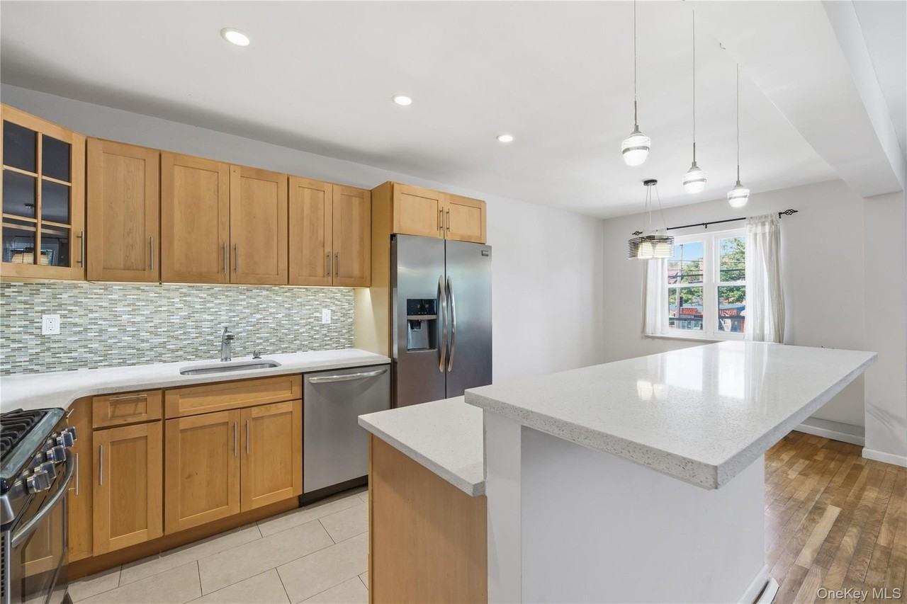 5917 Kissena Blvd #2FL - Photo 5 of 22