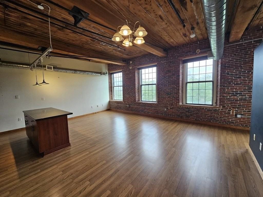 130 John St #110 - Photo 2 of 28