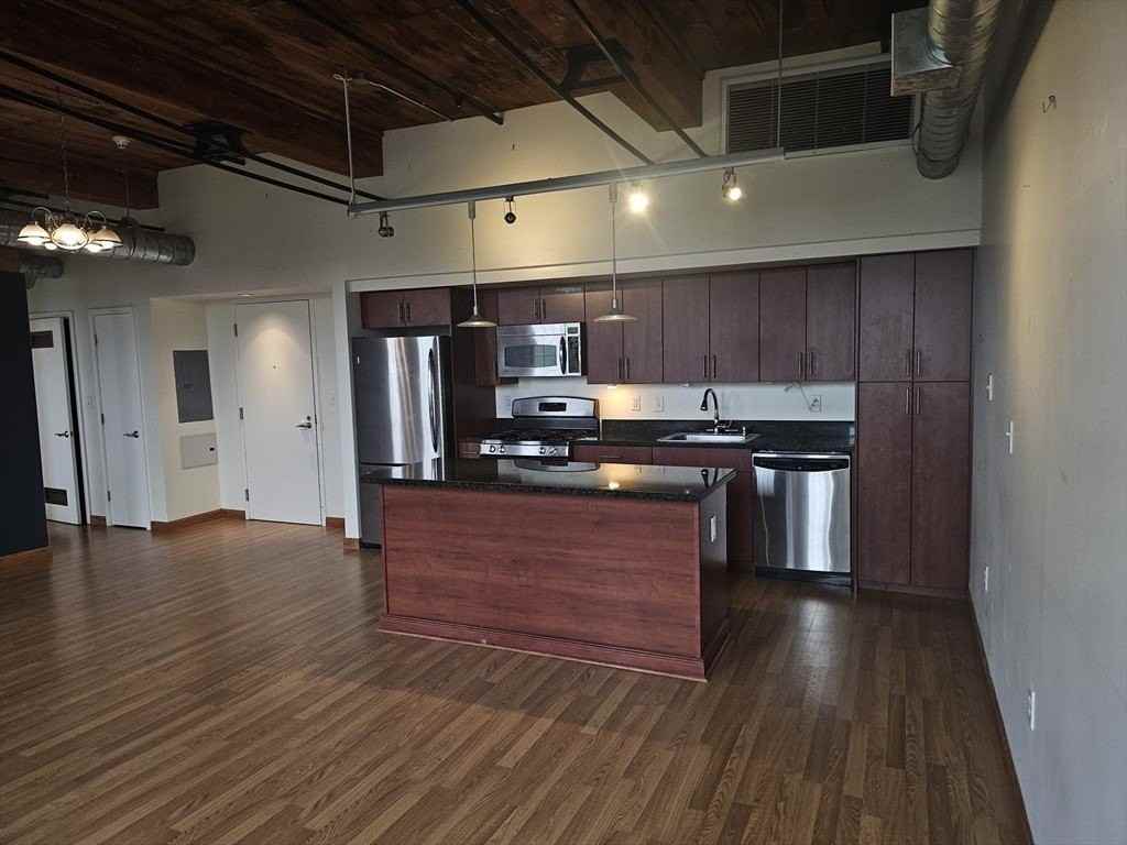 130 John St #110 - Photo 6 of 28