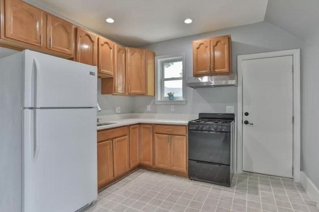 117 Standish Ave #2 - Photo 2 of 8