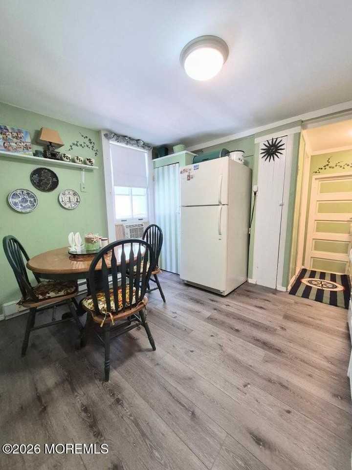 35 Olin St #1-2 - Photo 6 of 20