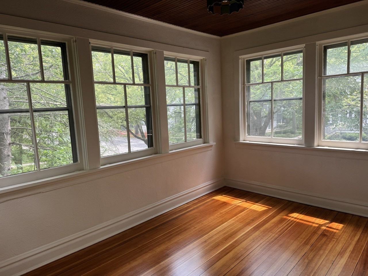 1462 Wilmette Ave #2 - Photo 3 of 11