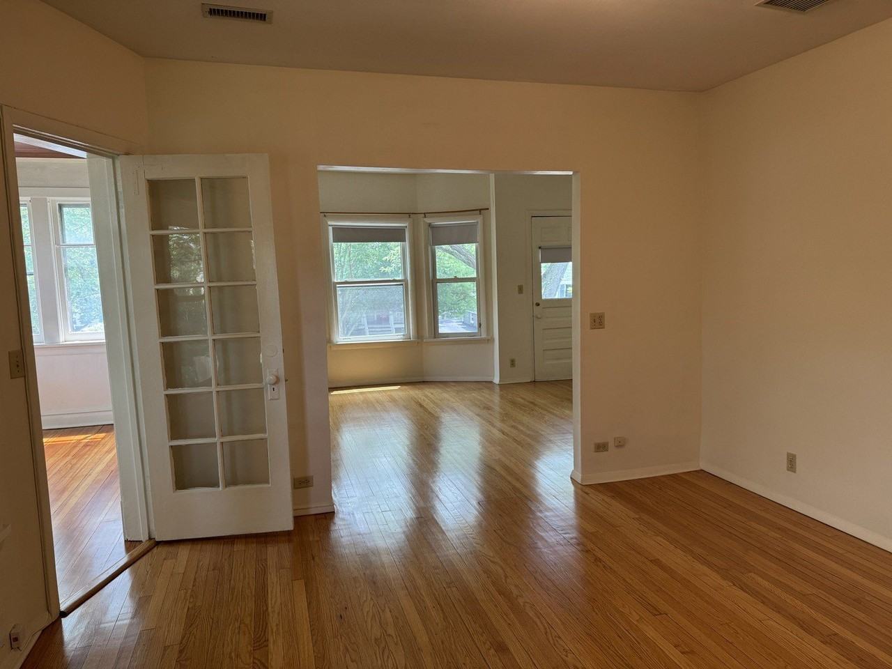 1462 Wilmette Ave #2 - Photo 4 of 11