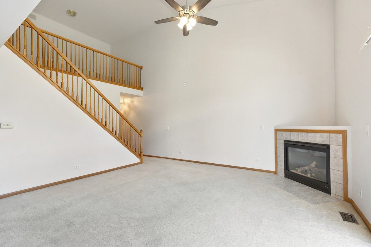 820 Adam Ln - Photo 2 of 16