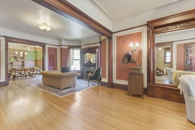 1036 W Garfield Blvd - Photo 3 of 33
