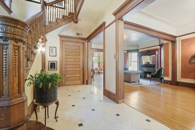 1036 W Garfield Blvd - Photo 7 of 33