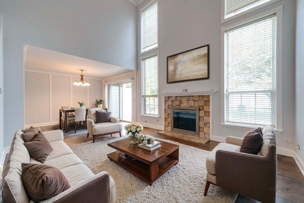 115 Meadowbrook Ln #115 - Photo 3 of 34