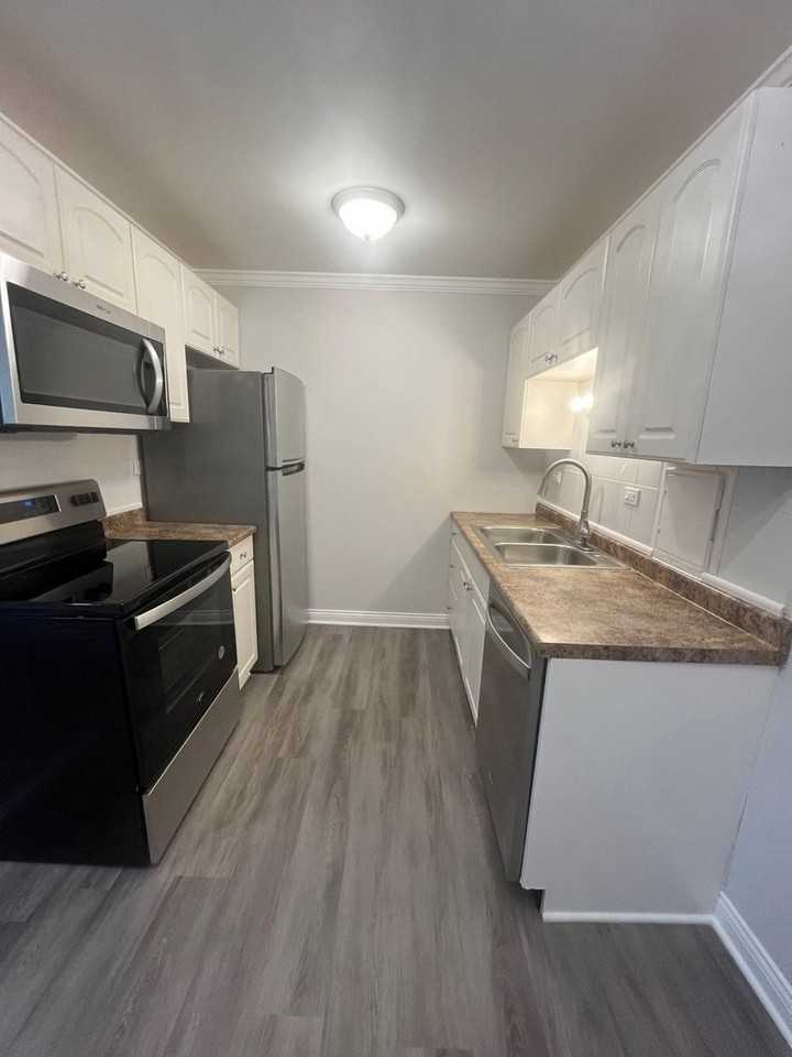 860 E Old Willow Rd #139 - Photo 2 of 10