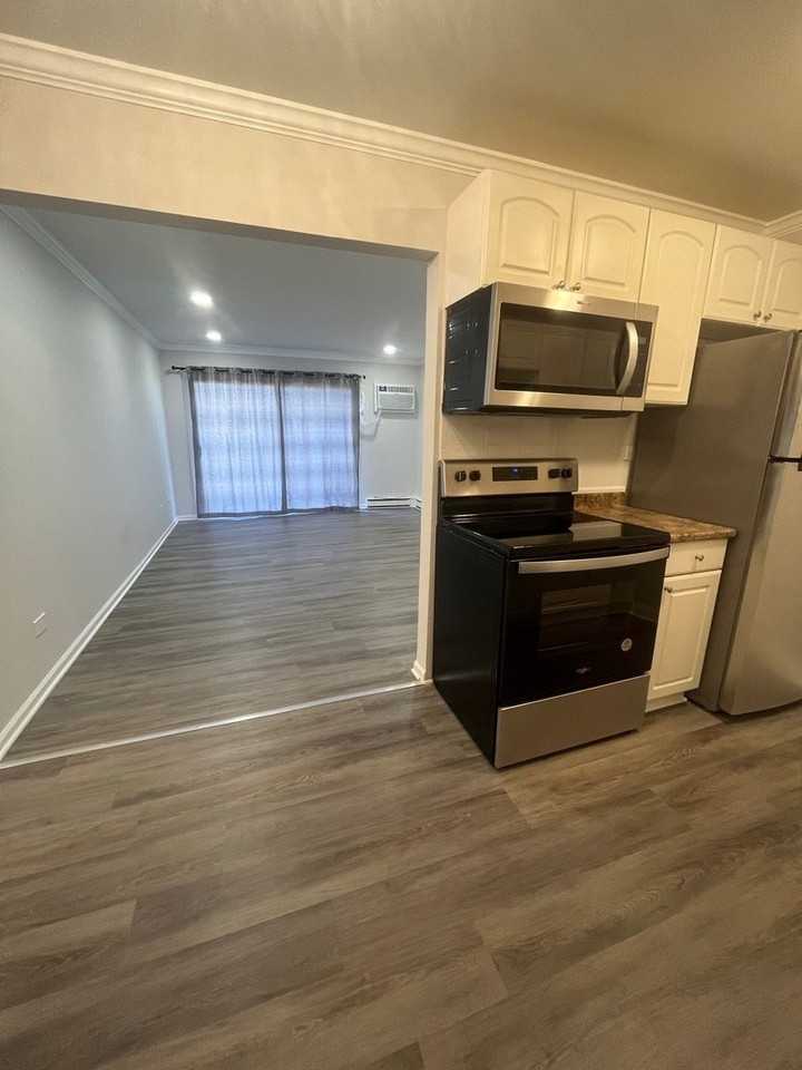 860 E Old Willow Rd #139 - Photo 4 of 10