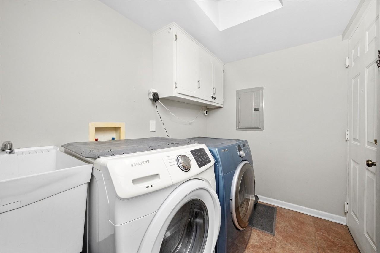 16743 Paxton Ave #3N - Photo 7 of 12