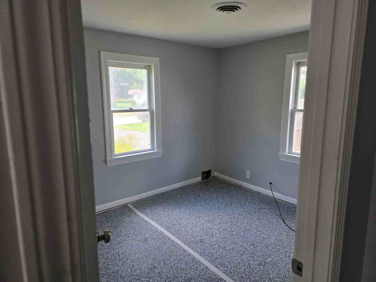 371 N La Londe Ave - Photo 7 of 10