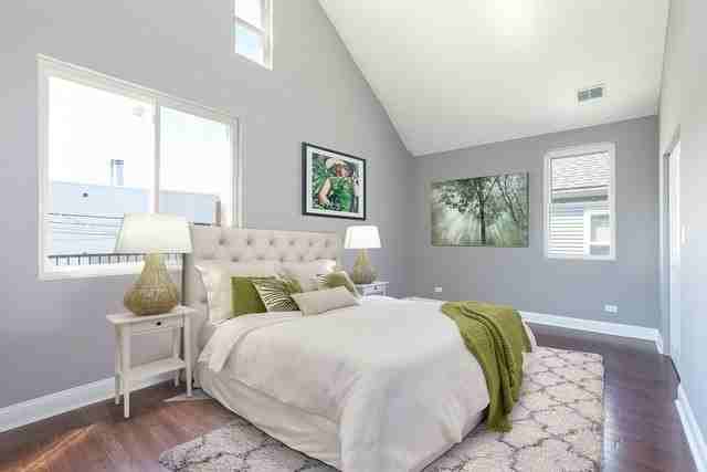 1926 S May St #2 - Photo 5 of 5
