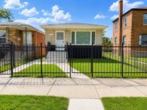 10140 S La Salle St - Photo 1 of 1