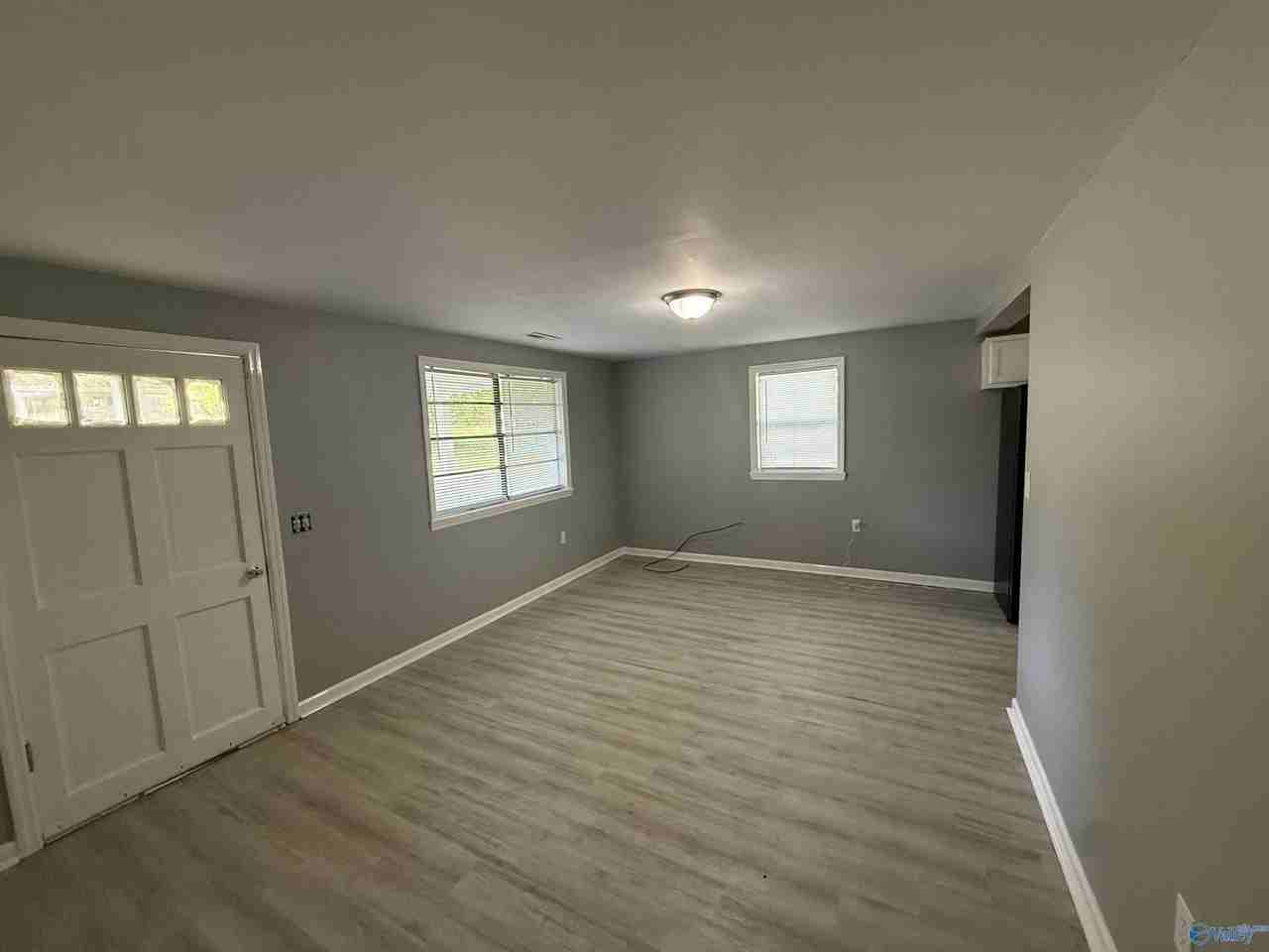 74 Derrick Dr - Photo 2 of 11