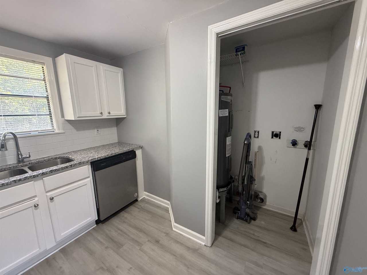 74 Derrick Dr - Photo 5 of 11