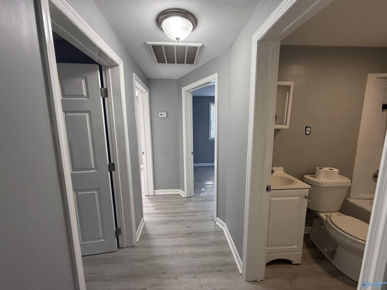 74 Derrick Dr - Photo 6 of 11