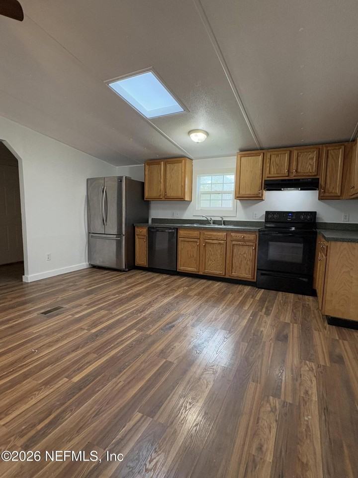2224 Indigo Ave - Photo 2 of 8