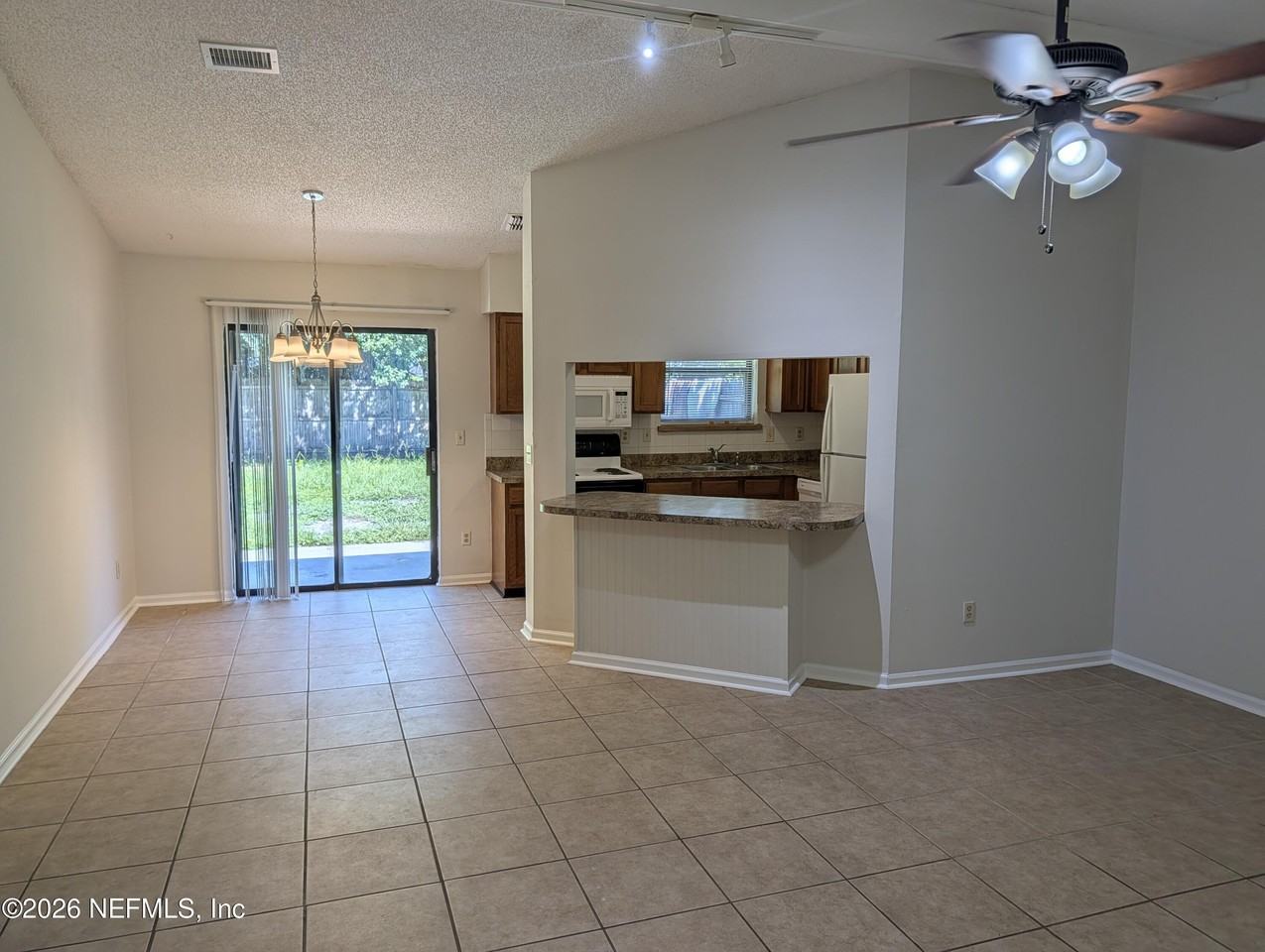 2638 San Francisco Blvd Unit A - Photo 6 of 12