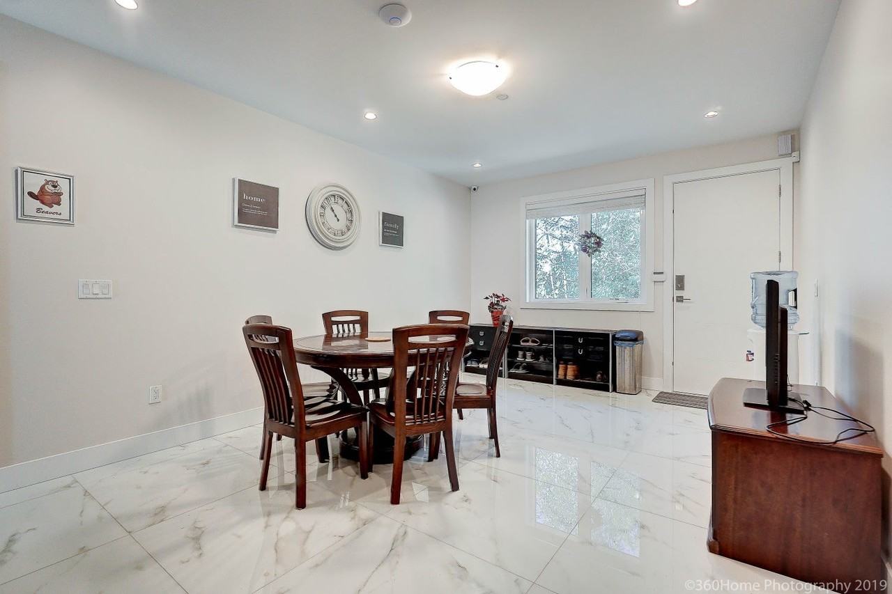 2010 Queens Avenue #6 - Photo 4 of 6