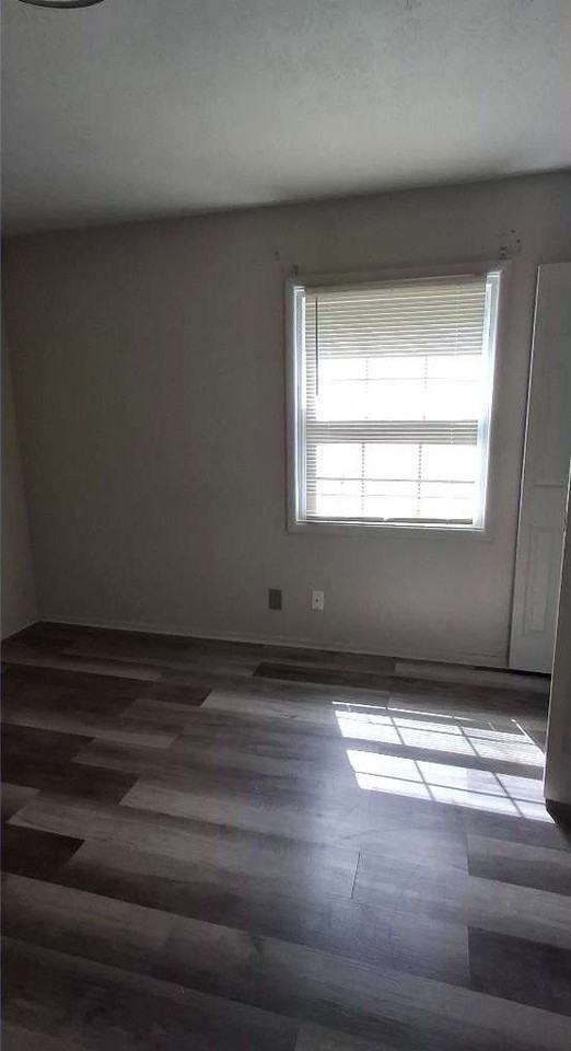 638 Ne Bailey St - Photo 5 of 22