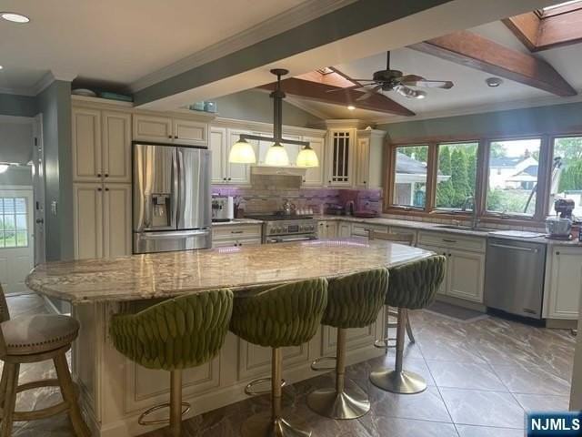 11 Benjamin Pl - Photo 4 of 25