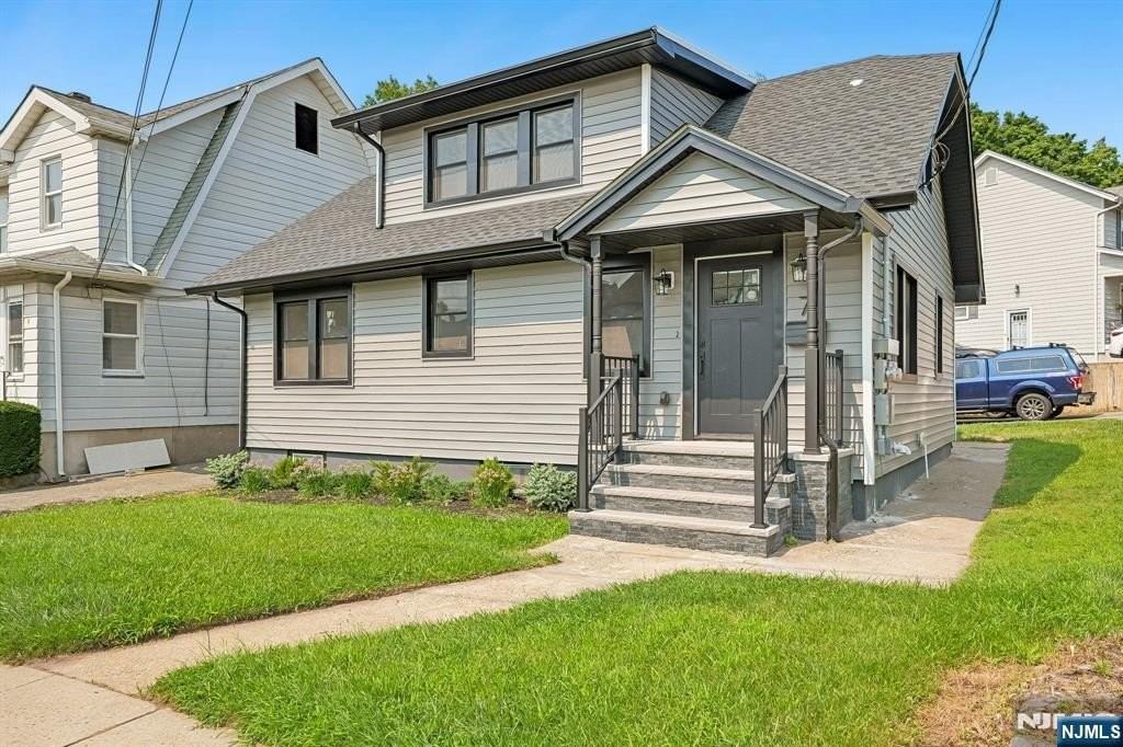 7 Franklin Ave - Photo 2 of 36
