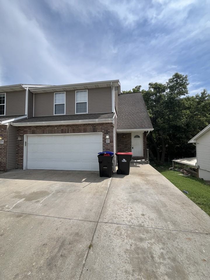 509 Zoll St #B - Photo 2 of 26
