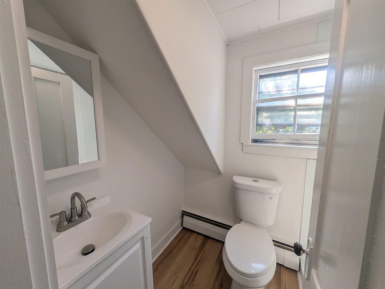18 Chestnut St #D - Photo 5 of 6