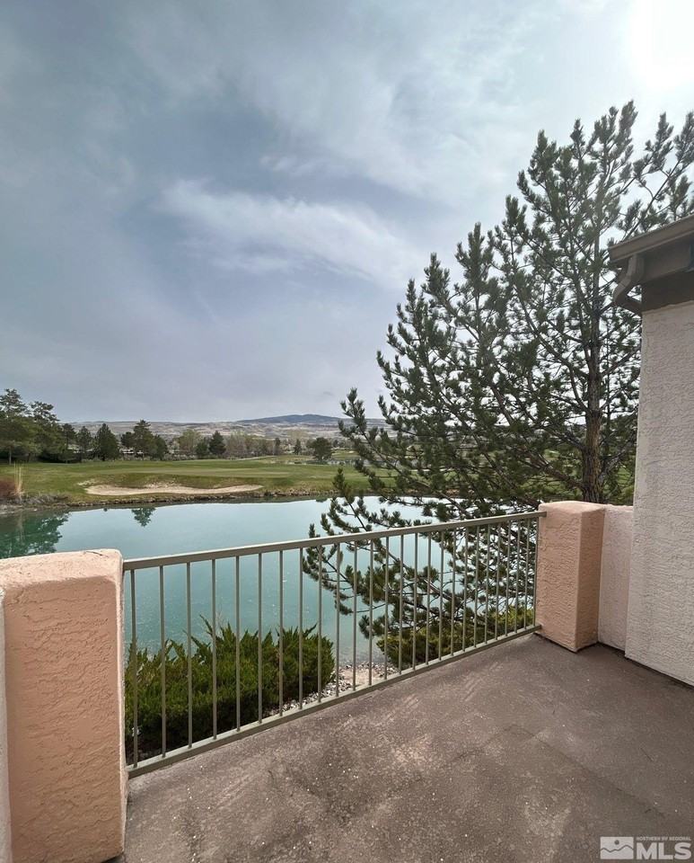 6230 Ingleston Dr Apt 222 - Photo 4 of 26