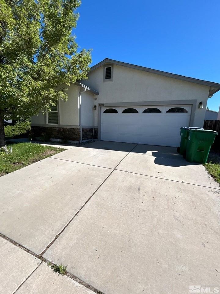 8930 Silverkist Dr - Photo 2 of 22