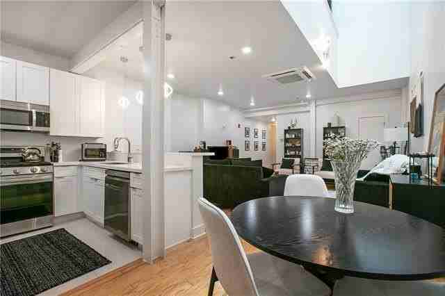 822 N Rampart St #203 - Photo 4 of 12