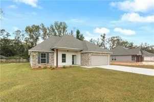 featured image of 45325 Riverdale Heights Rd