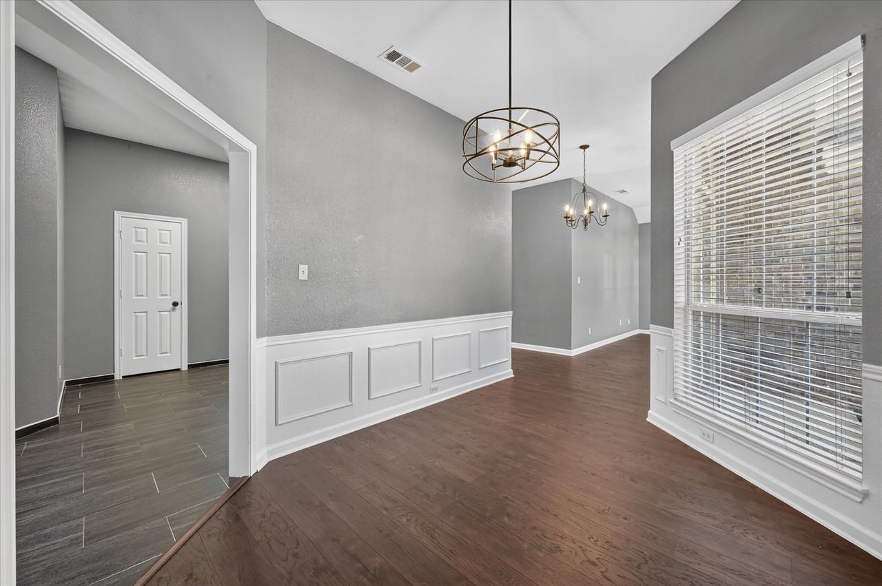 2060 Kenny Ct - Photo 5 of 20
