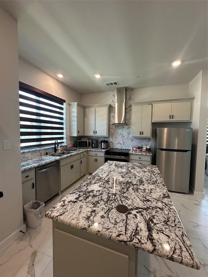 2819 Concord Dr - Photo 6 of 23