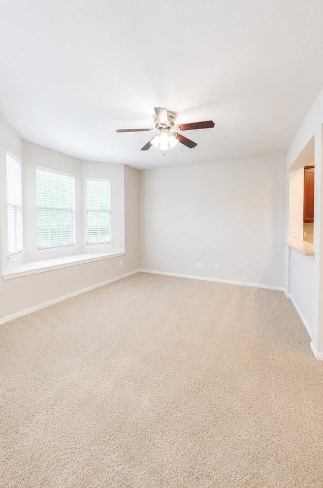 2918 Durango Pl - Photo 3 of 14