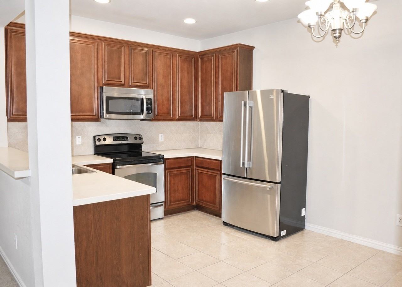 2918 Durango Pl - Photo 7 of 14