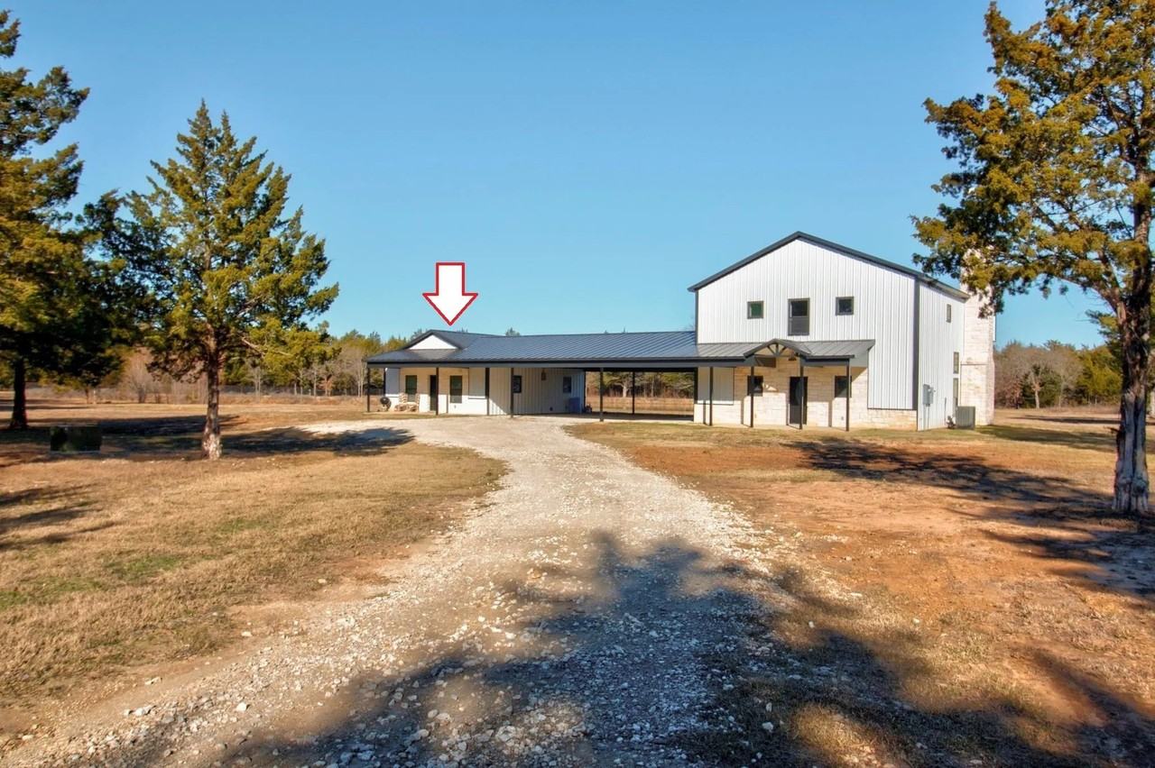 787 County Road 2184 - Photo 2 of 8