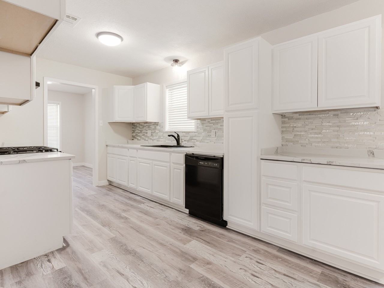 501 Edgewood Ave - Photo 7 of 7