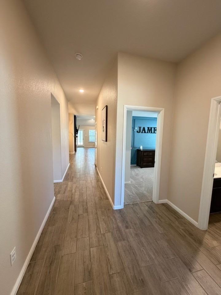 3608 Safai St - Photo 3 of 25