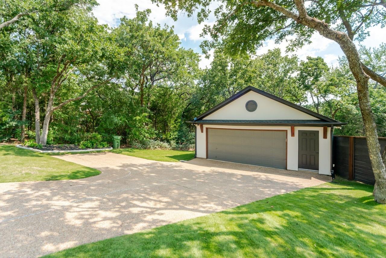 2856 Peninsula Dr - Photo 5 of 40