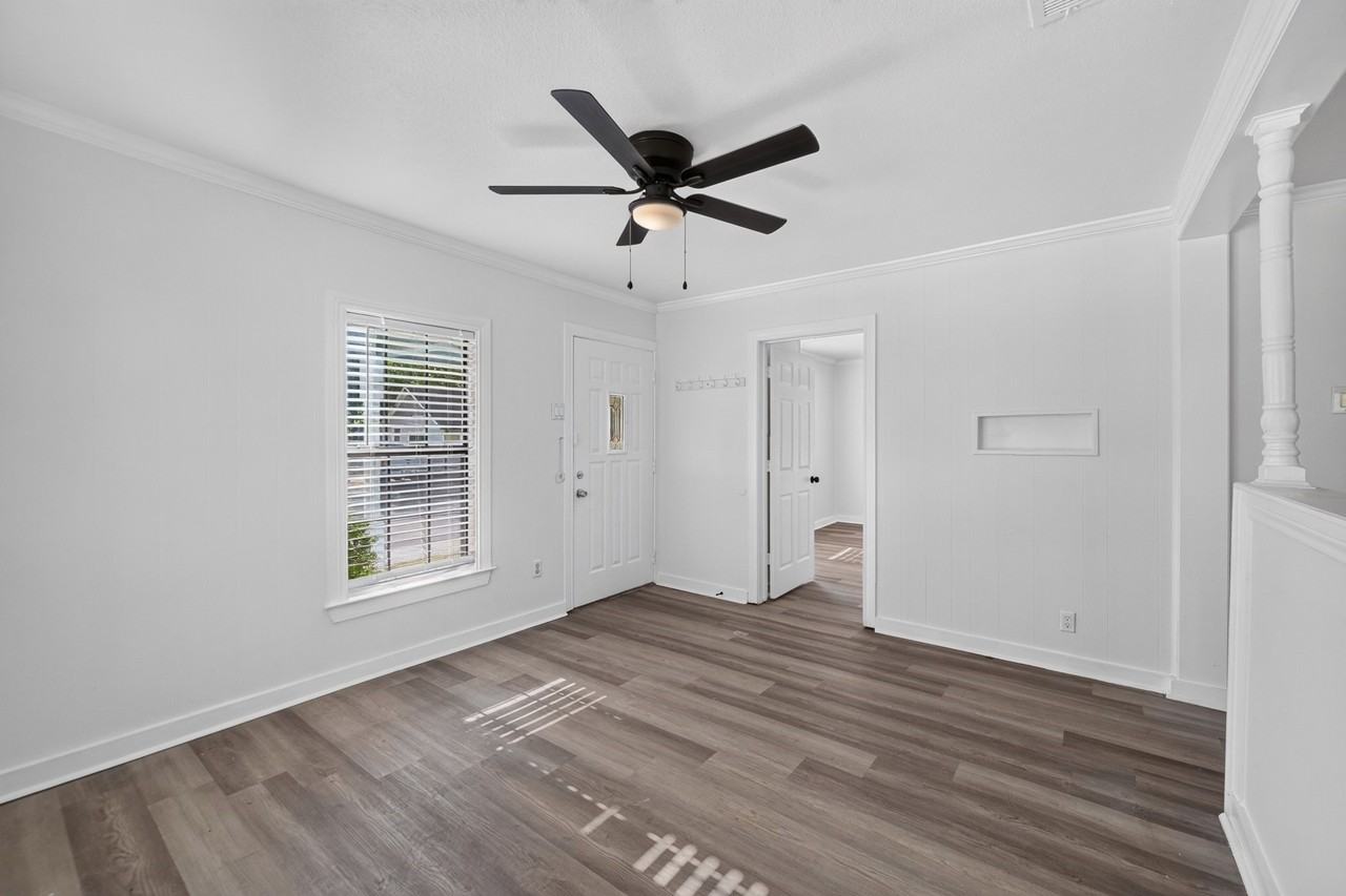 703 West St - Photo 5 of 19