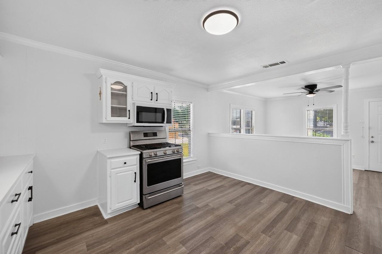 703 West St - Photo 6 of 19