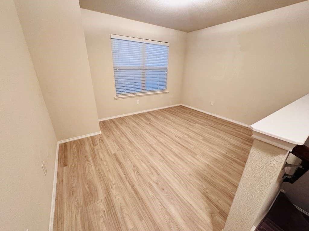 712 Whitemarsh Dr - Photo 4 of 19